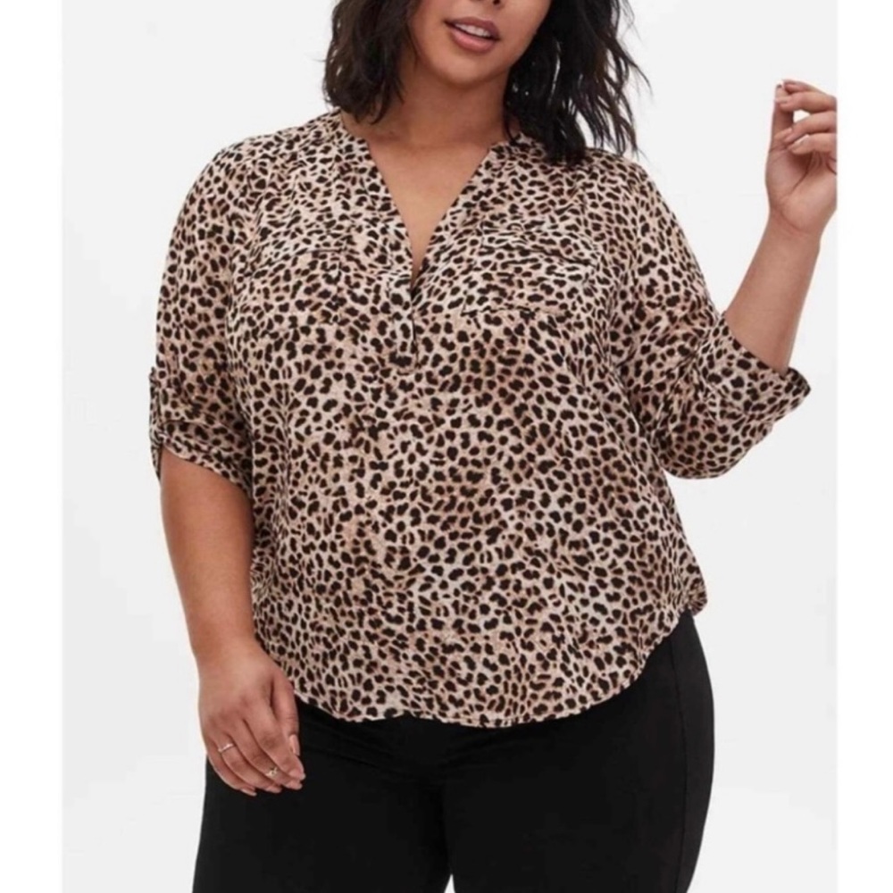 Torrid Georgette Harper Leopard Print size 2